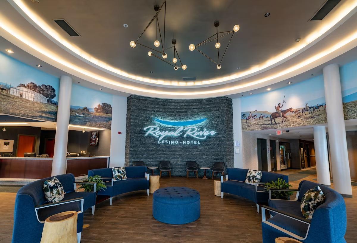 Royal River Casino and Hotel: A True Oasis